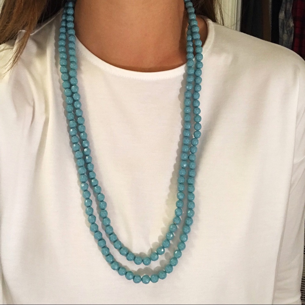 3/$15 Turquoise beaded necklace